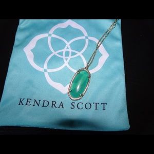 Kendra Scott necklace